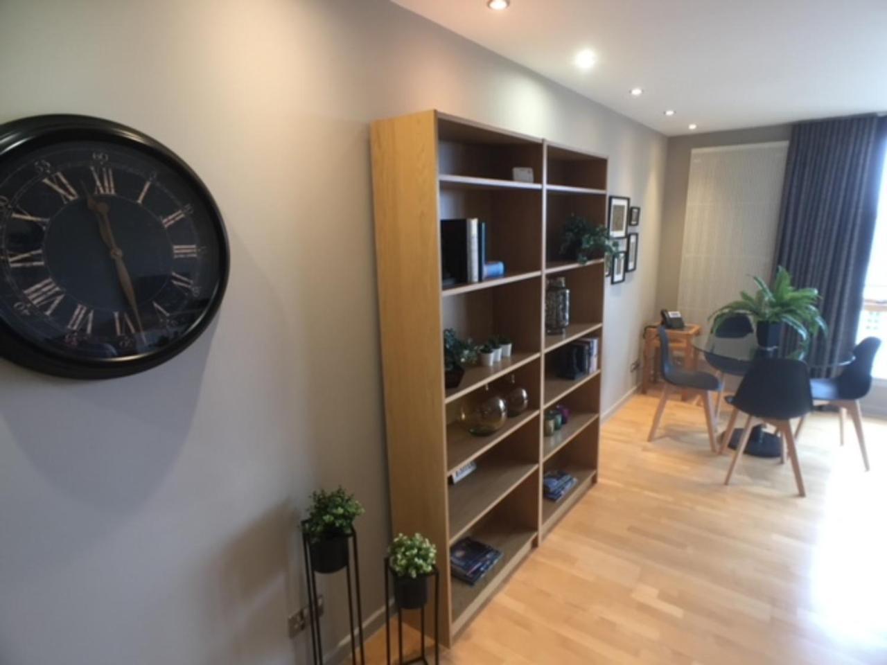 Penthouse In Edinburgh's Centre *