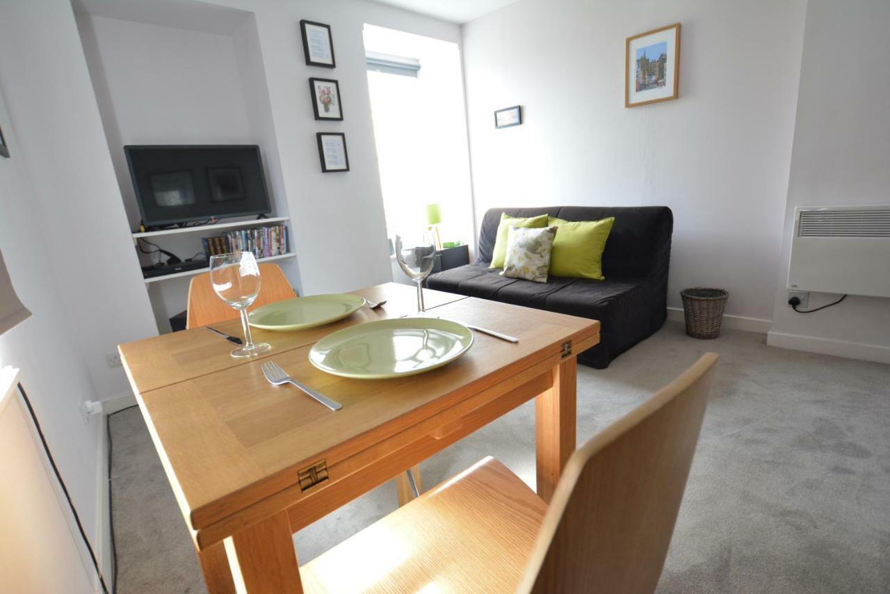 Apartment The Bolthole - Fantastic Old Town Location! *