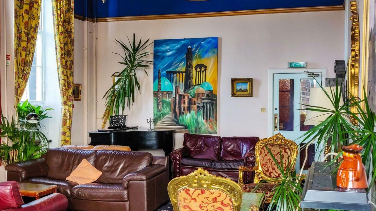 Hostel Castle Rock
