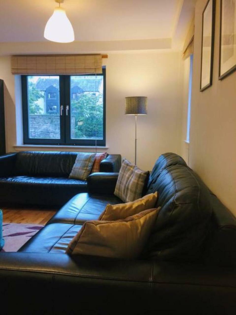 2 Bedroom In Old Town Apartment