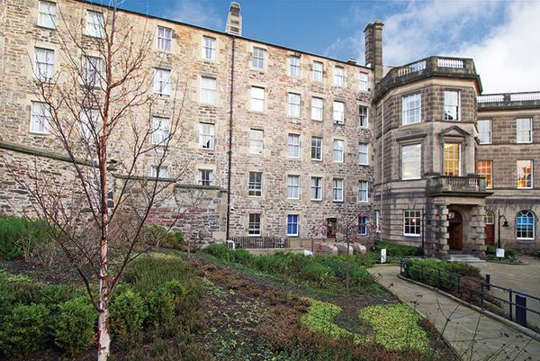Hotel Mansion Craig Court 3*