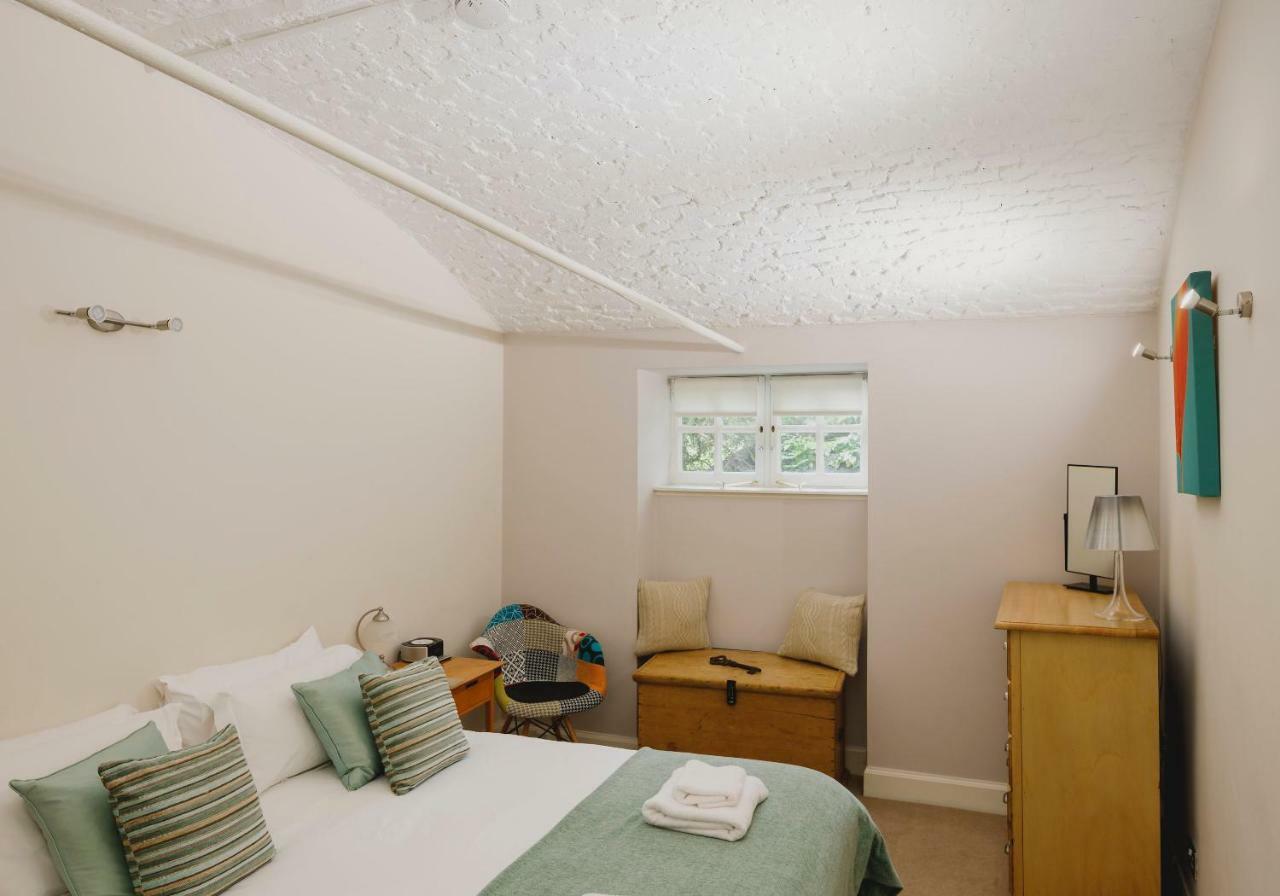 Lovely Mews In Circus Lane Near Car Park * Edinburgh