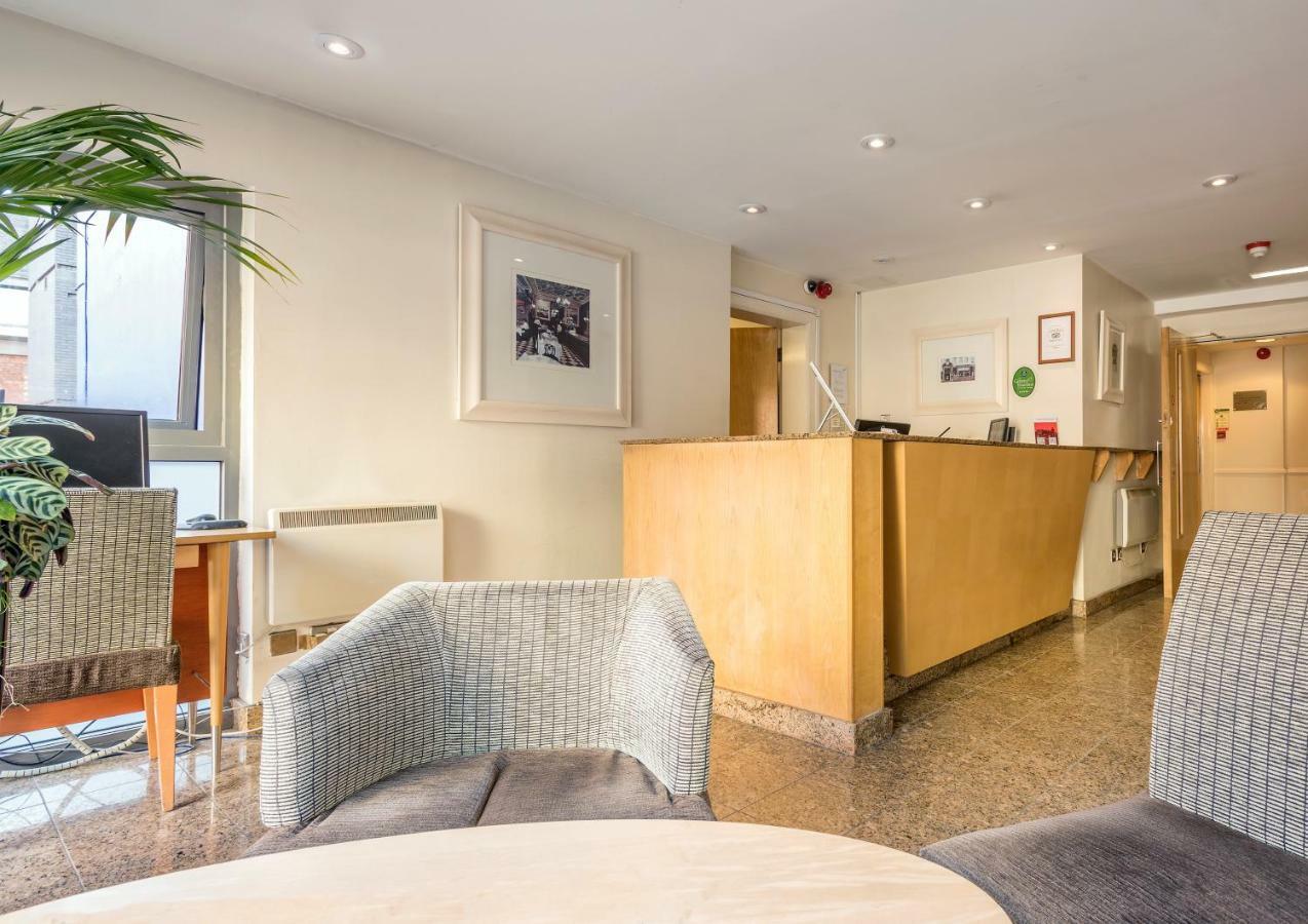 Holyrood Aparthotel 4*