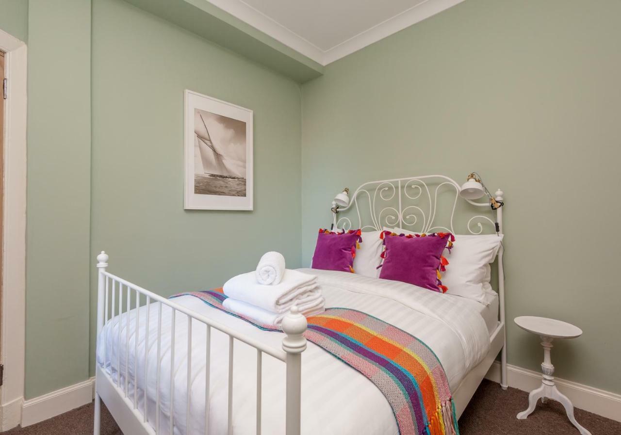 The Meadowbank Apartment