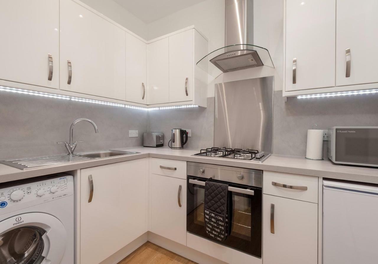 The Leamington Road Apartment *