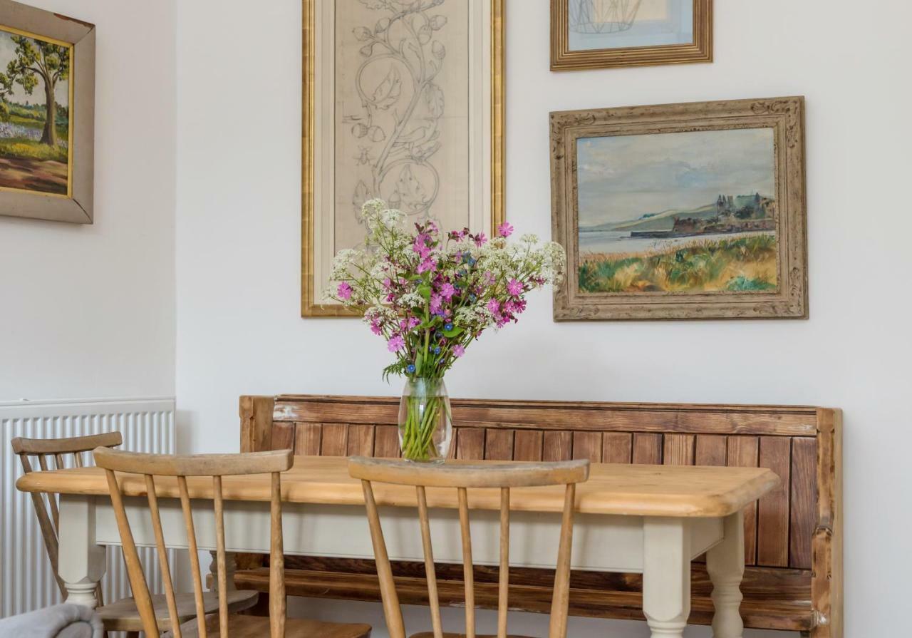 The Waverley Park Apartment
