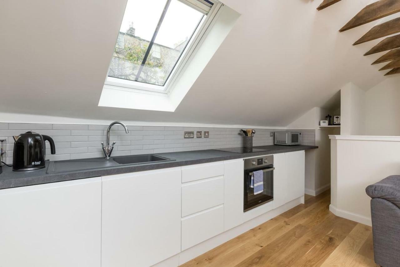 Holiday home Joivy Trendy 1-bedroom Main Door House In New Town