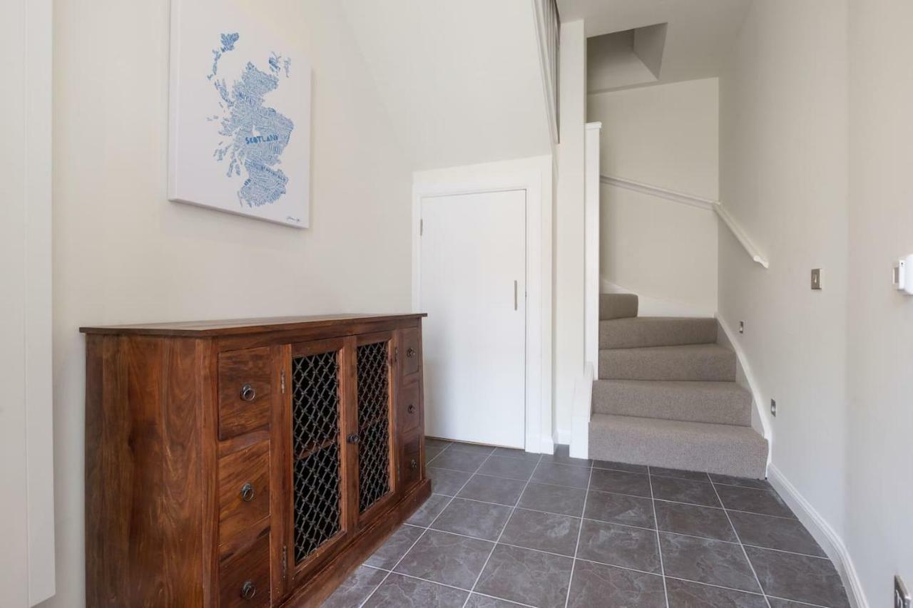 Holiday home Joivy Trendy 1-bedroom Main Door House In New Town