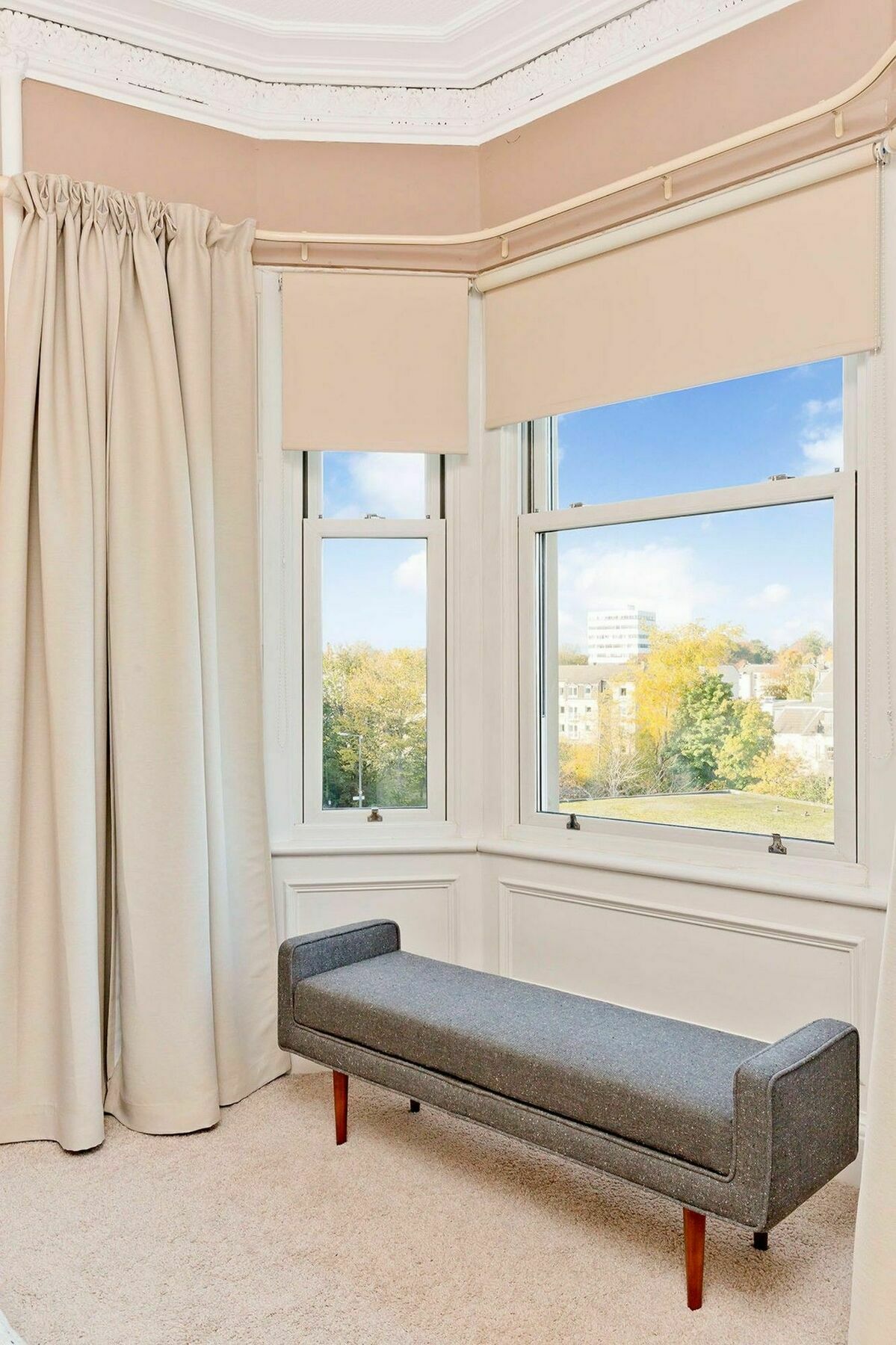 2 Bedroom Penthouse Sleeps 4 Apartment