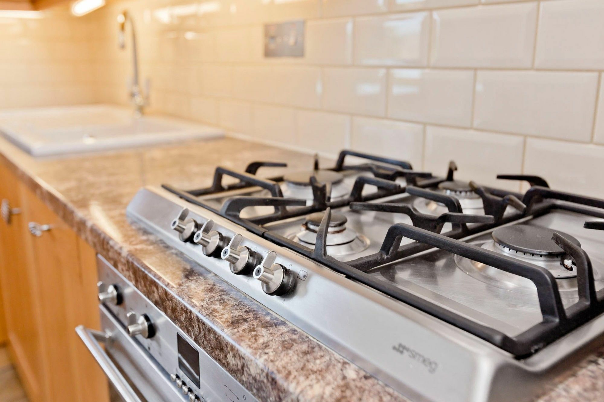 Apartment 2 Bedroom Penthouse Sleeps 4 *