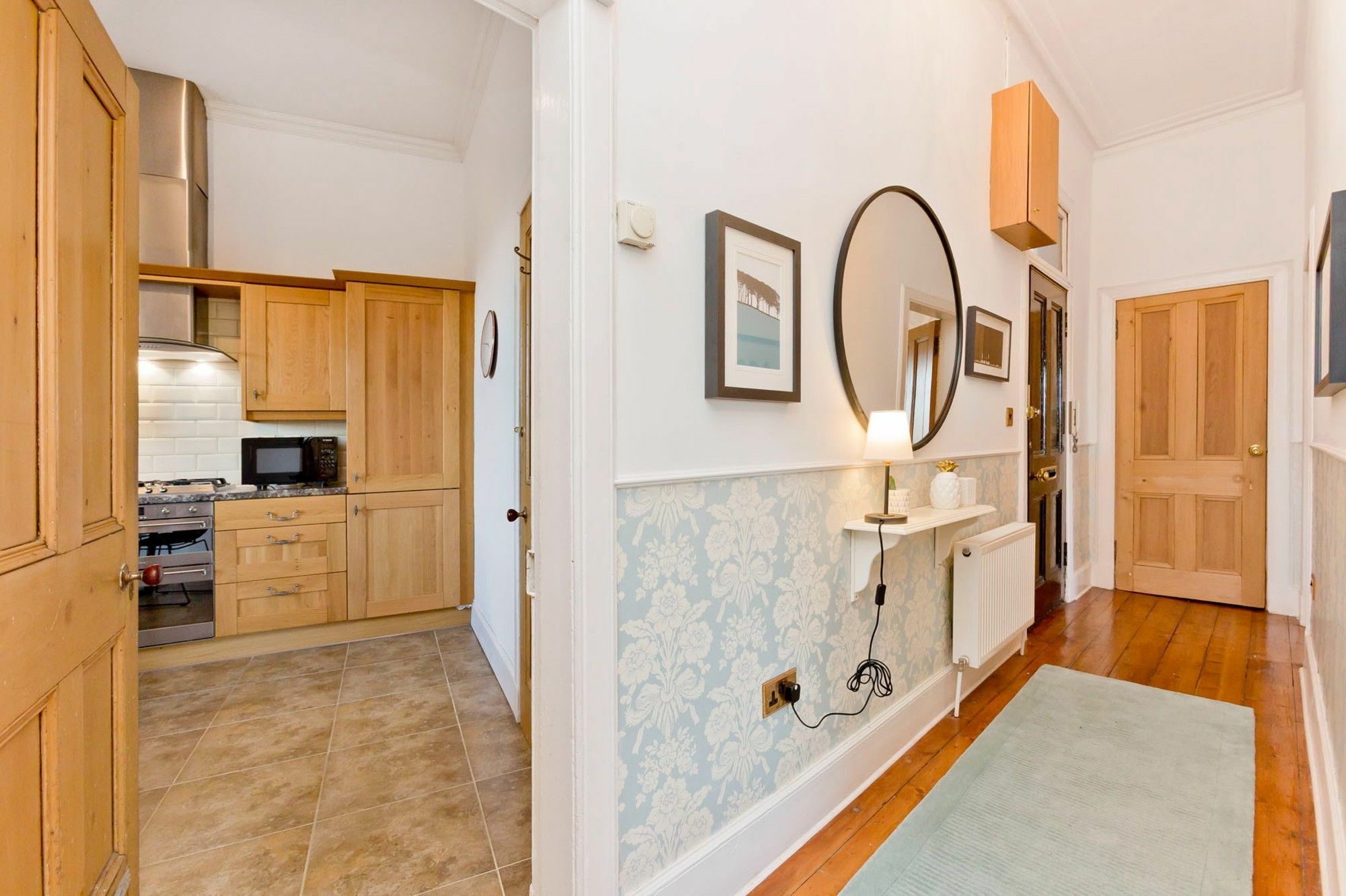 2 Bedroom Penthouse Sleeps 4 Edinburgh