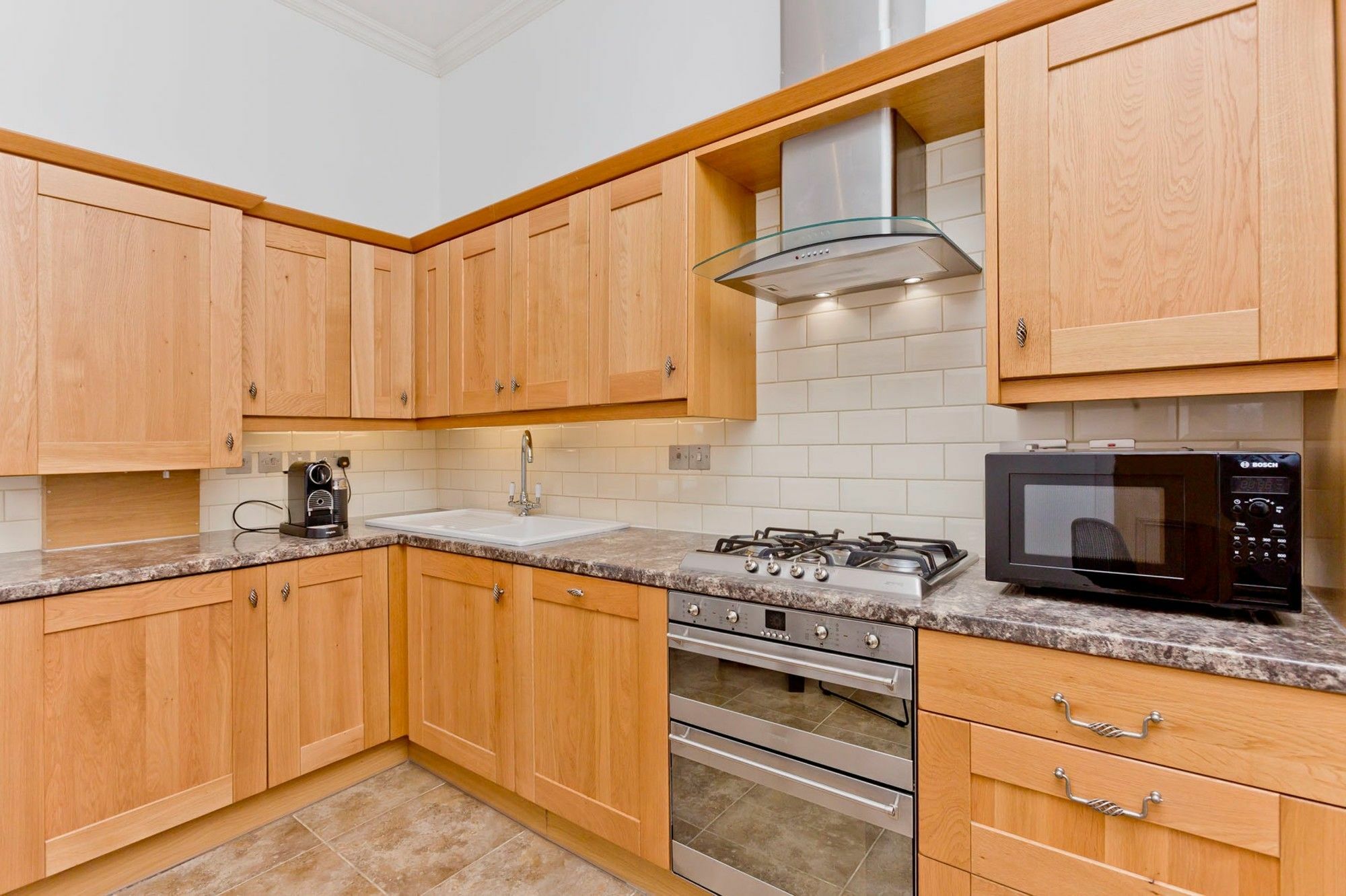 2 Bedroom Penthouse Sleeps 4 Apartment Edinburgh