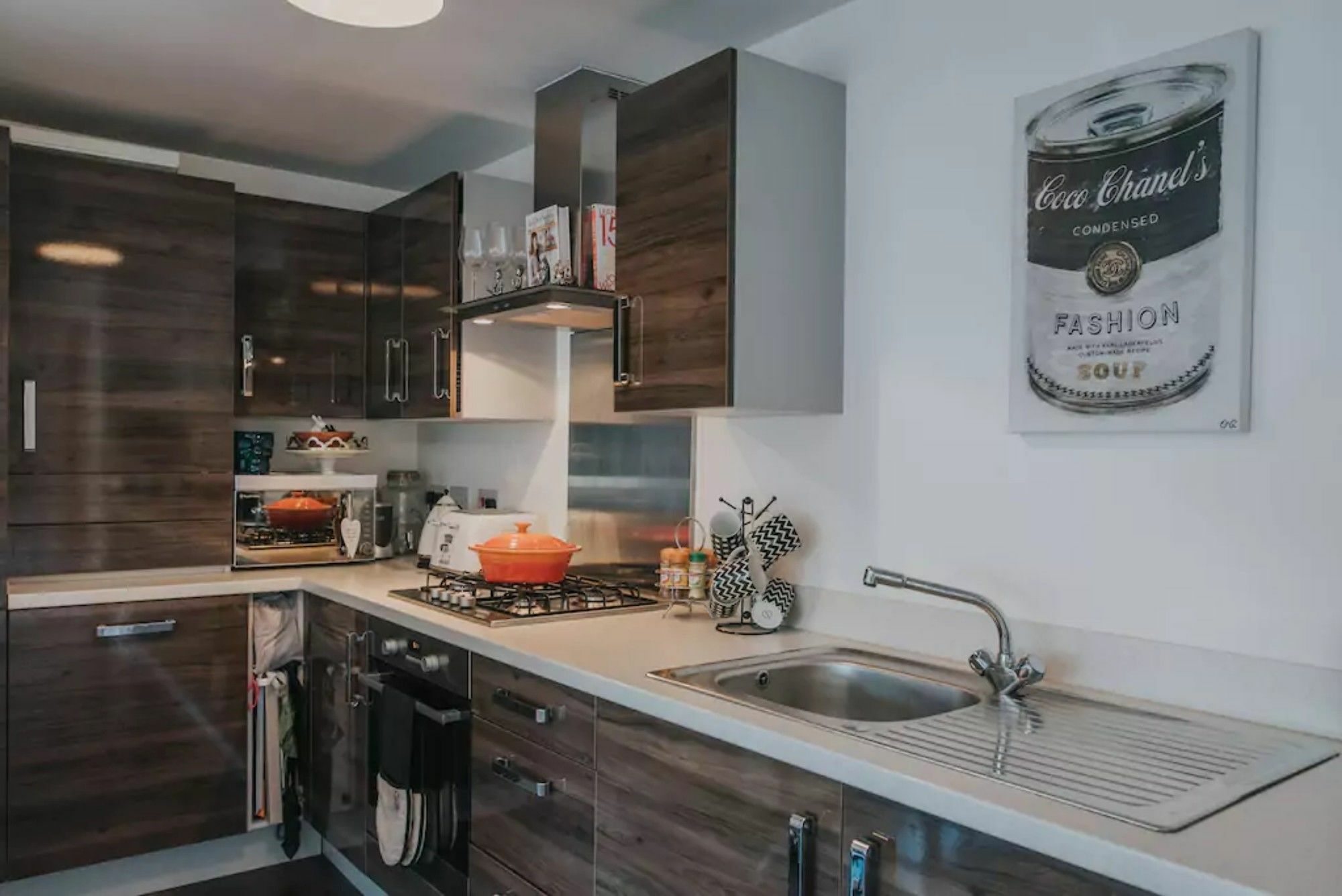 Spacious Flat Near Murrayfield - Sleeps 4 *