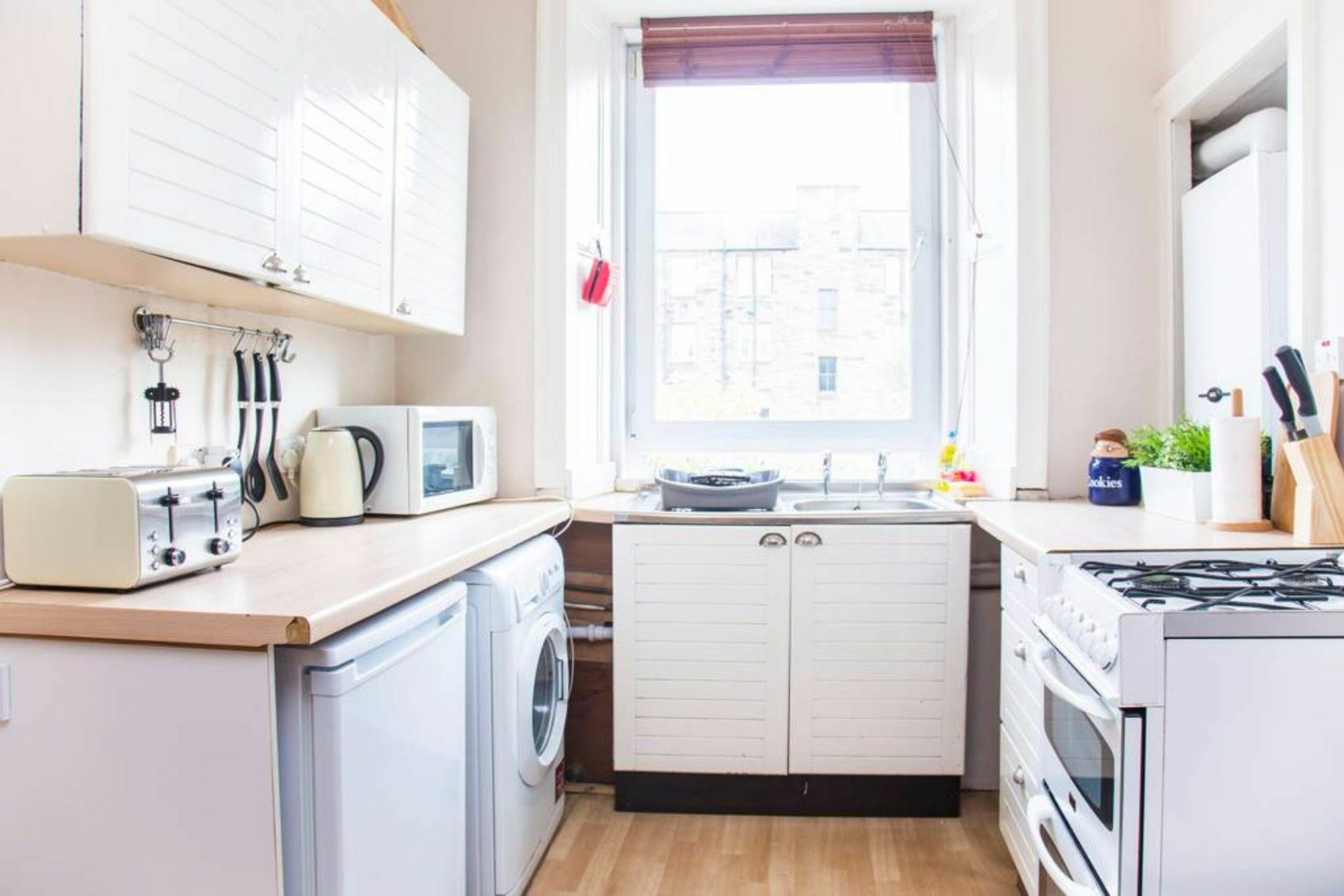 1 Bedroom Flat Near Haymarket Apartment *