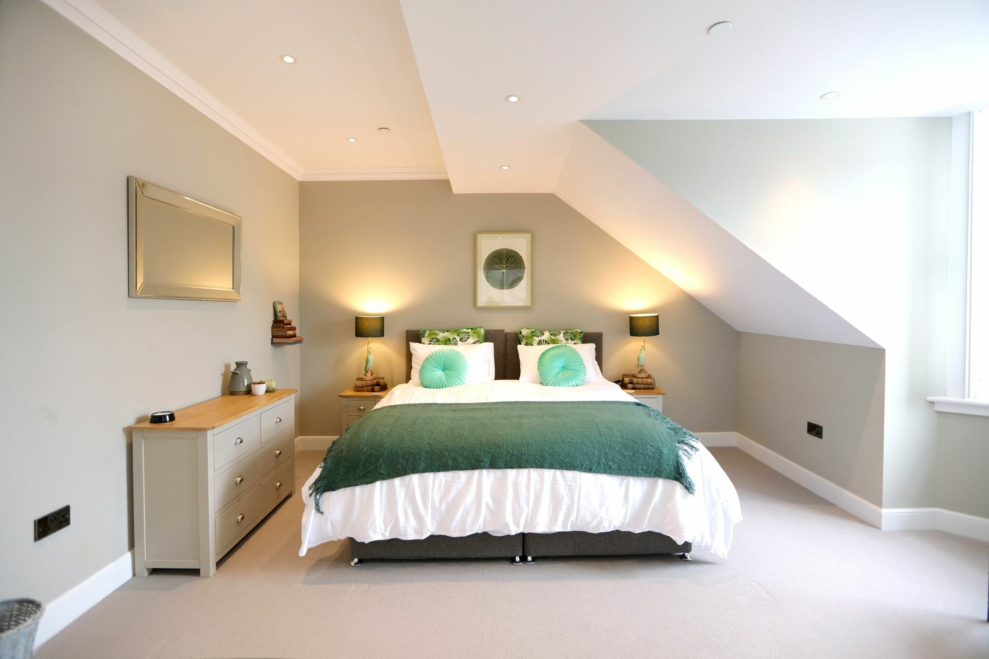 Element Apartment *