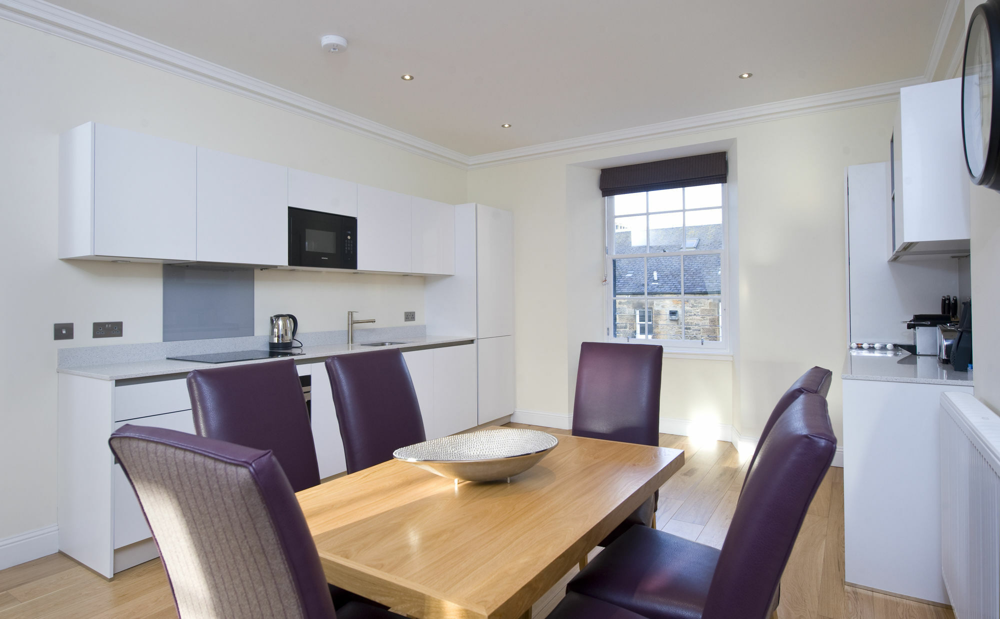 Destiny Scotland - Princes St Apartment Edinburgh