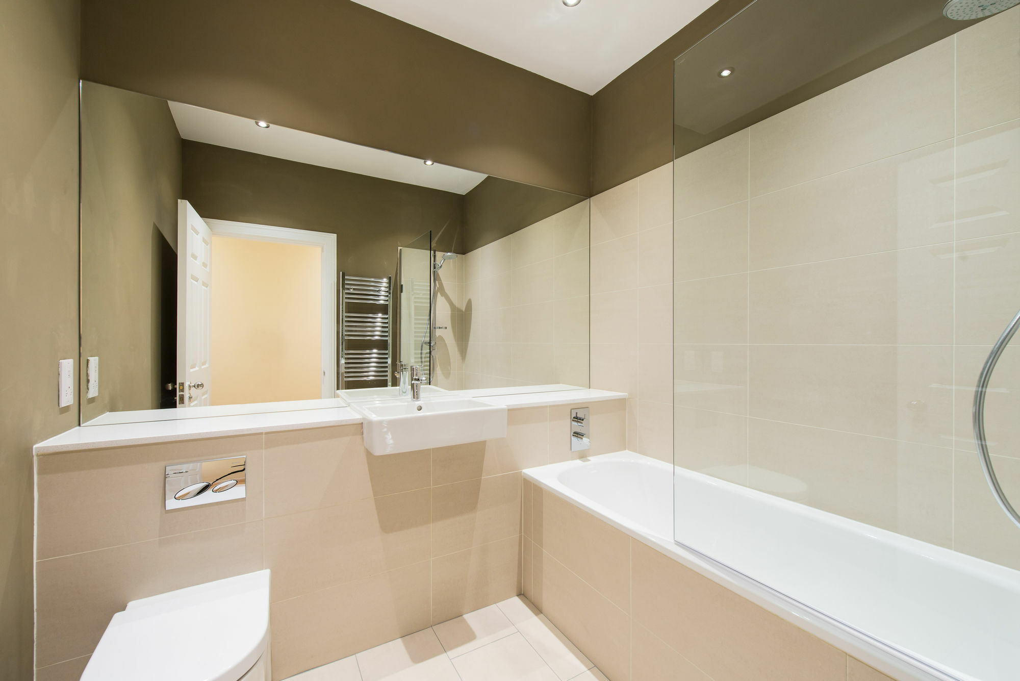 Destiny Scotland - Princes St Apartment Edinburgh