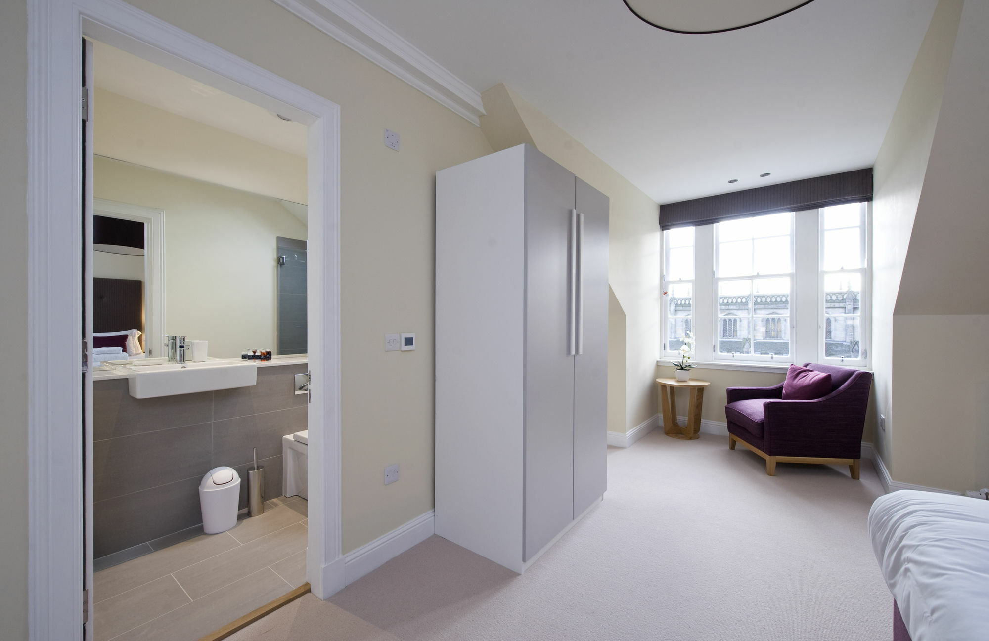 Destiny Scotland - Princes St *