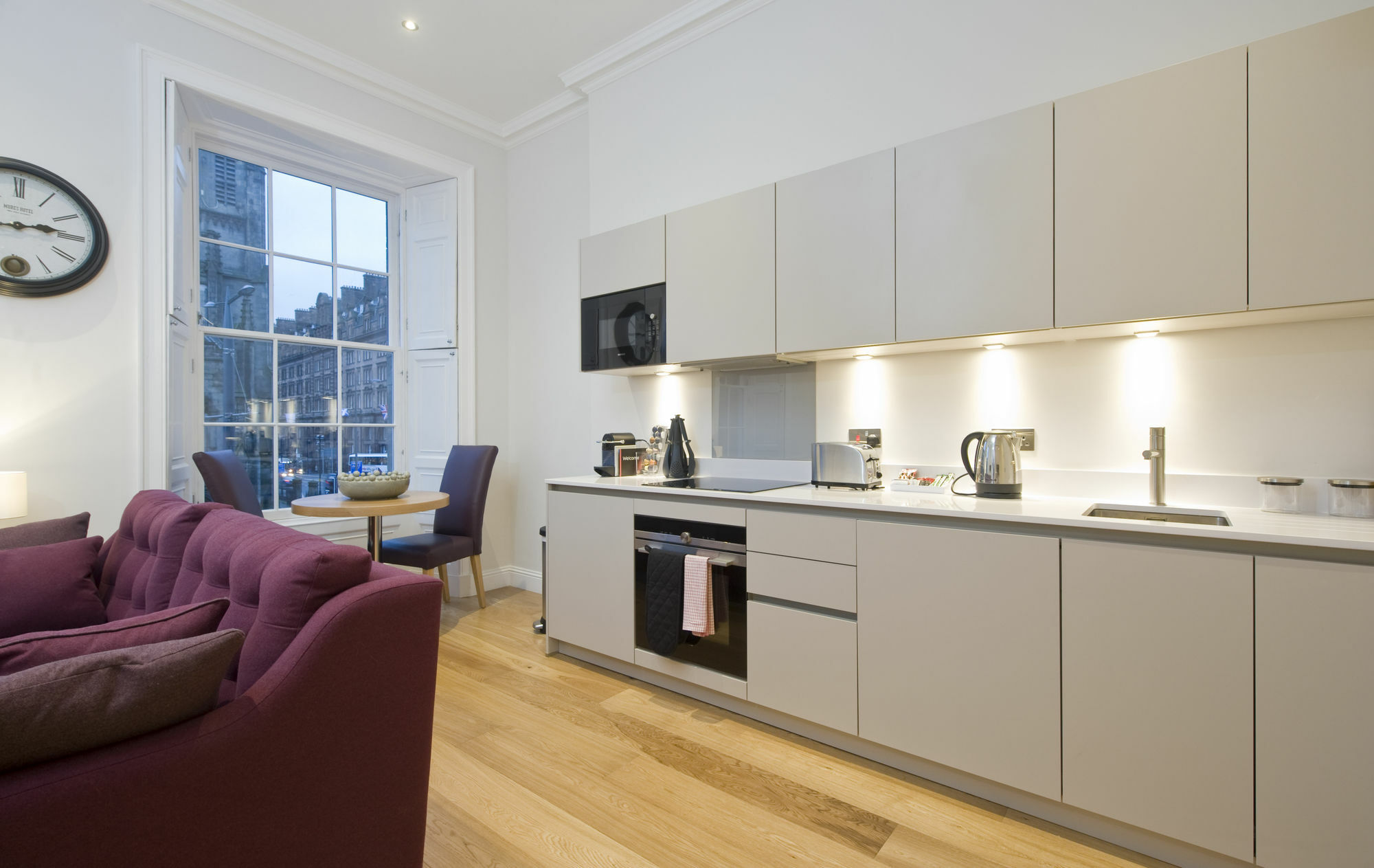 Destiny Scotland - Princes St Apartment
