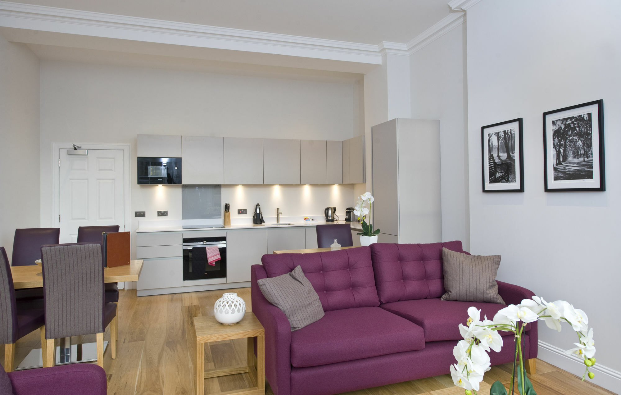 Destiny Scotland - Princes St Apartment *