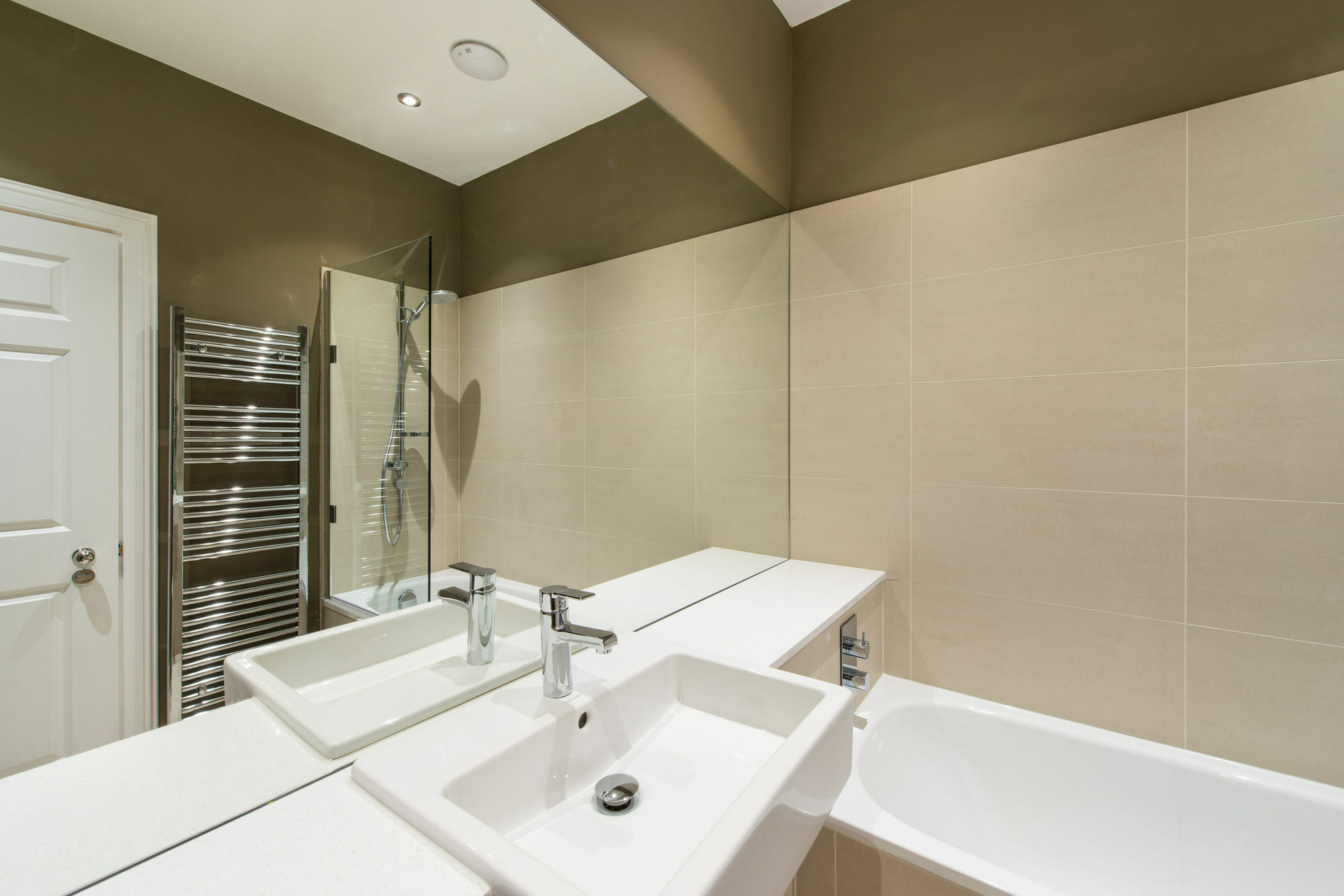 Destiny Scotland - Princes St Apartment
