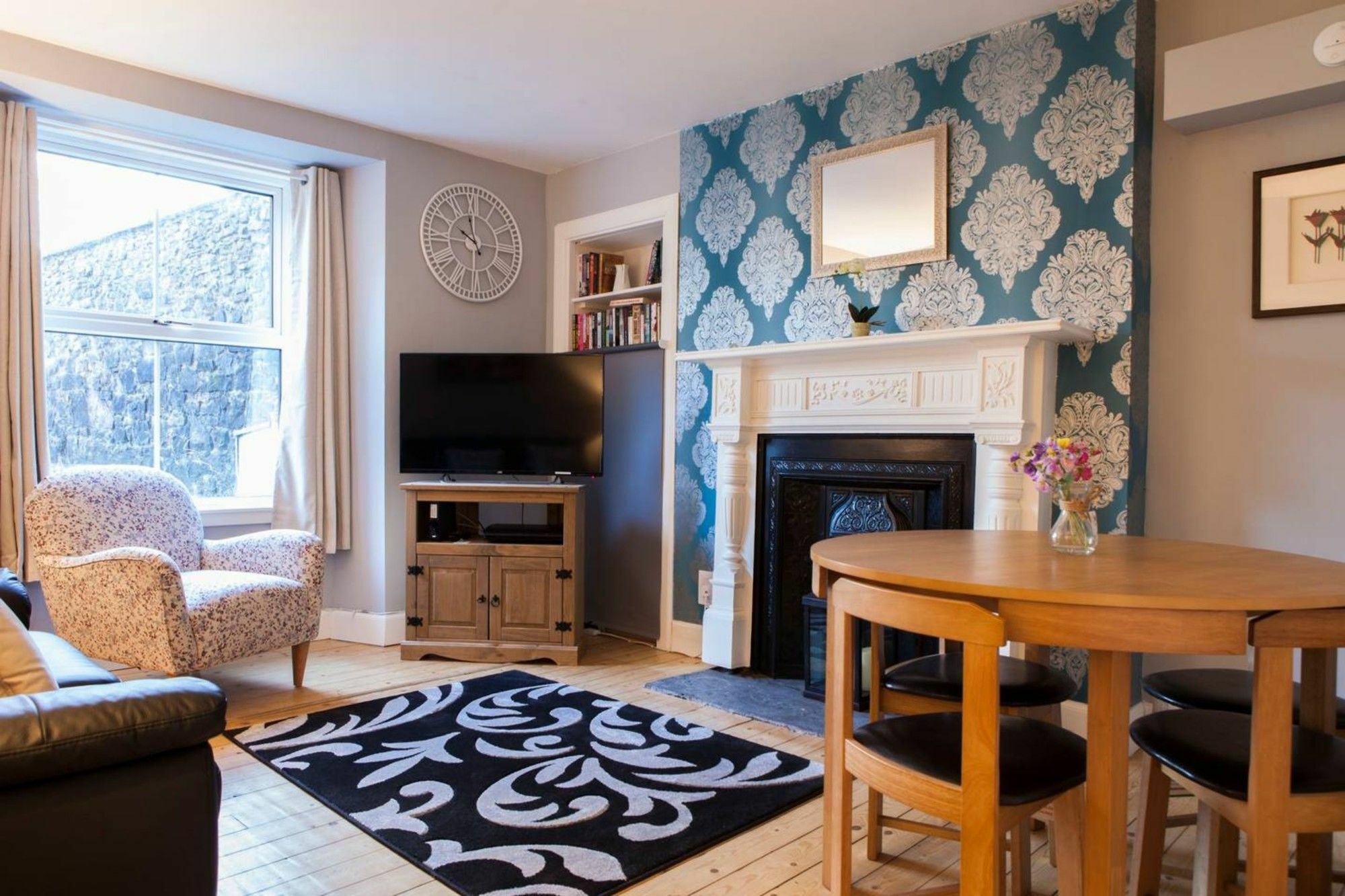 1 Bedroom Flat In *