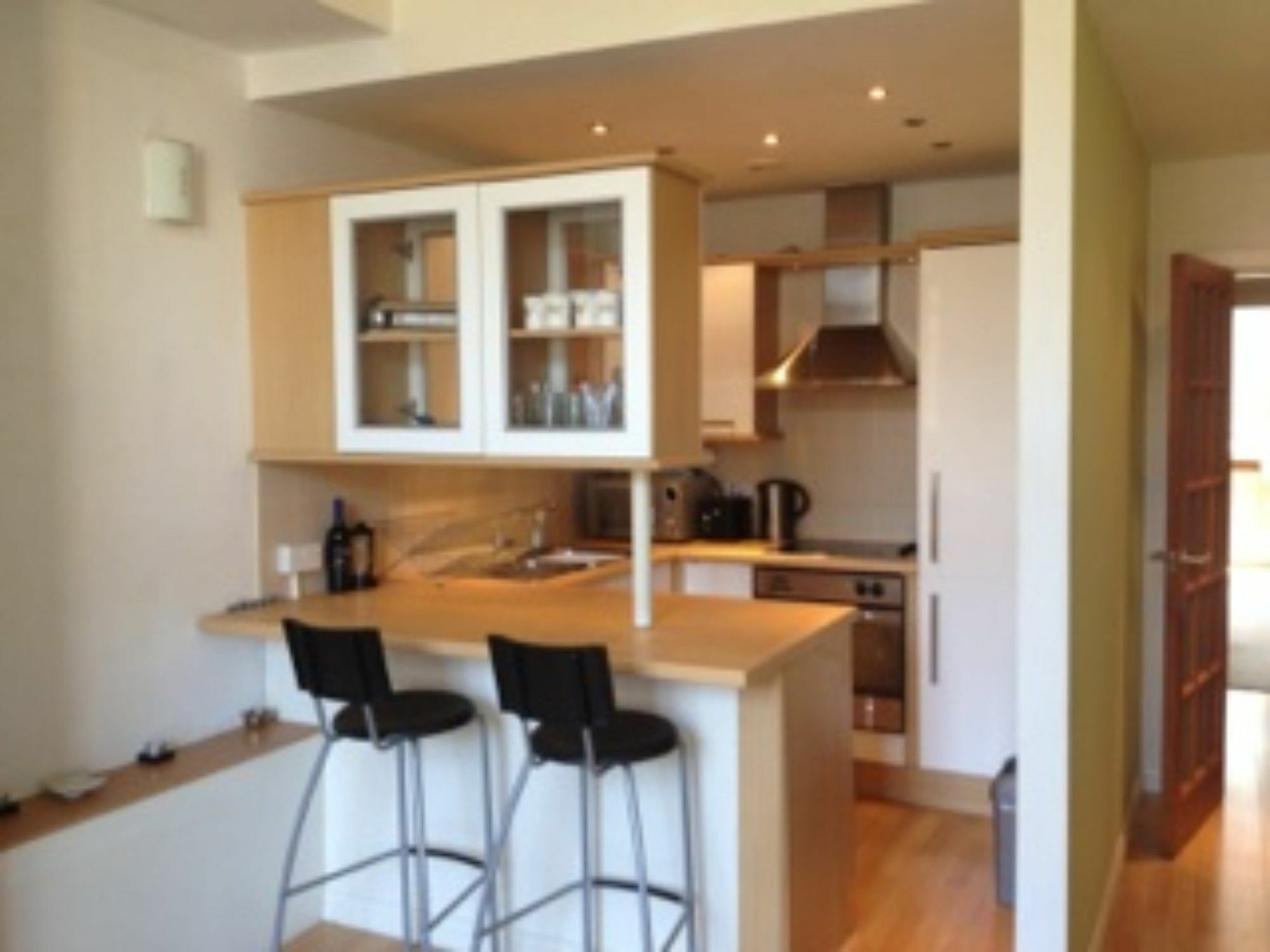 Two Bedroom Flat In Edinburgh