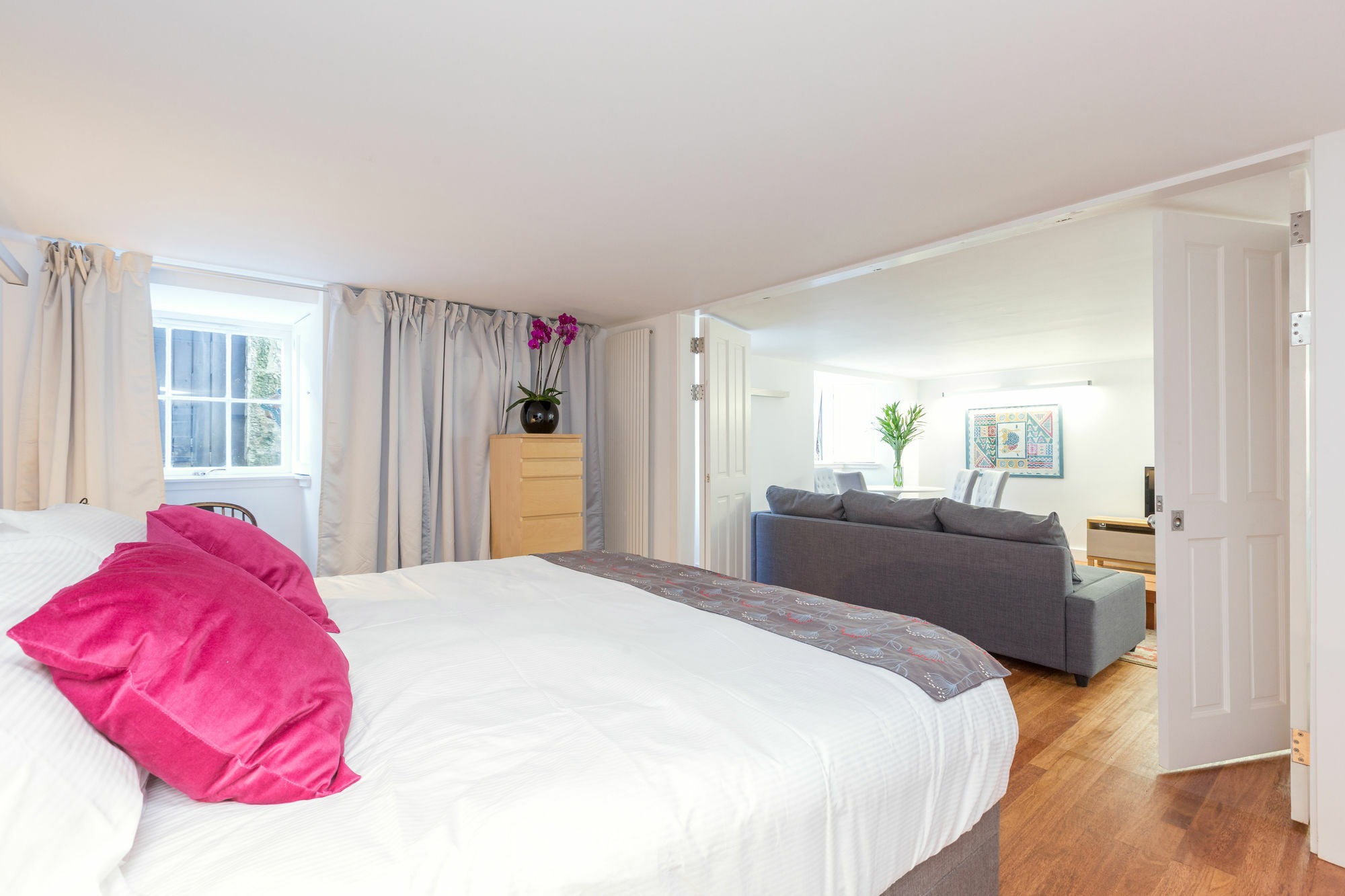 Dundas Apartment Edinburgh