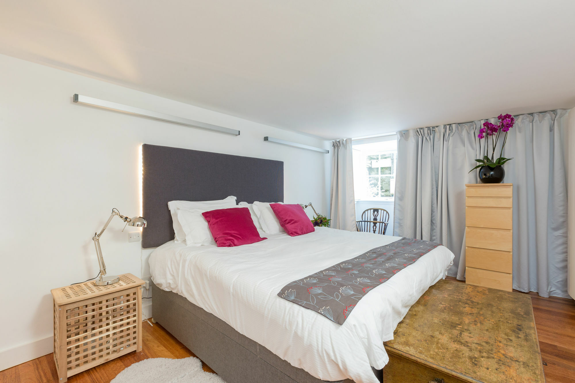 Dundas Apartment