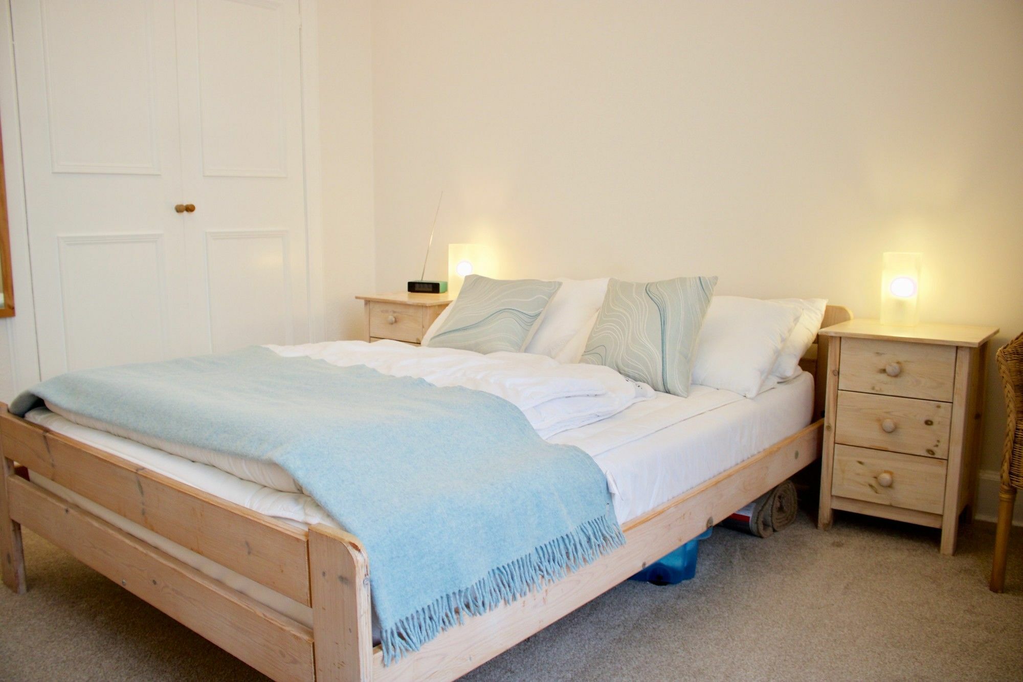 2 Bedroom Stockbridge Flat