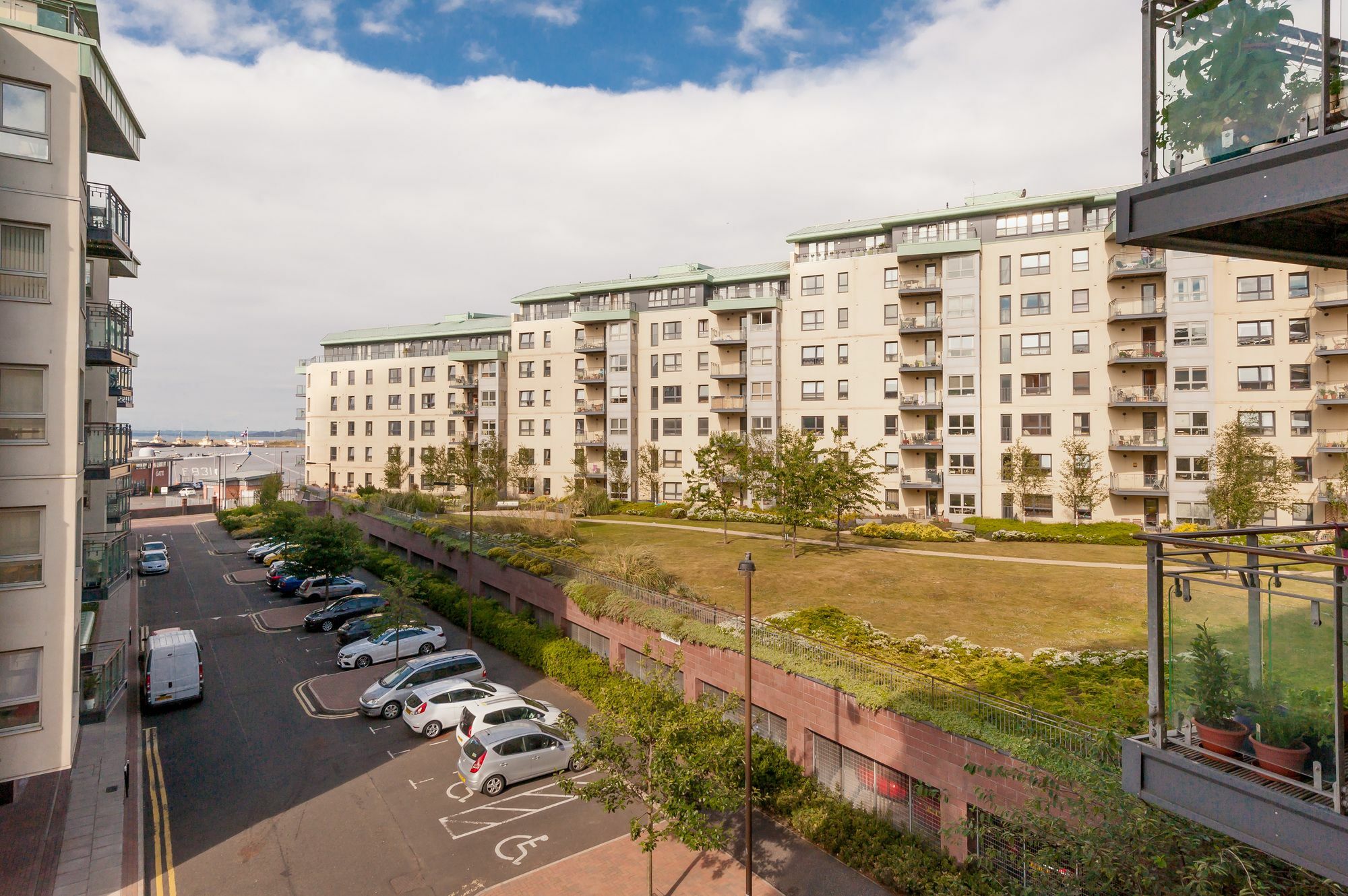 Apartment Britannia Quay Edinburgh