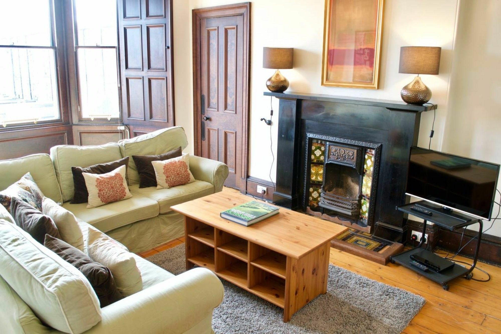 Apartment 2 Bedroom Flat Near The Kings Theatre *