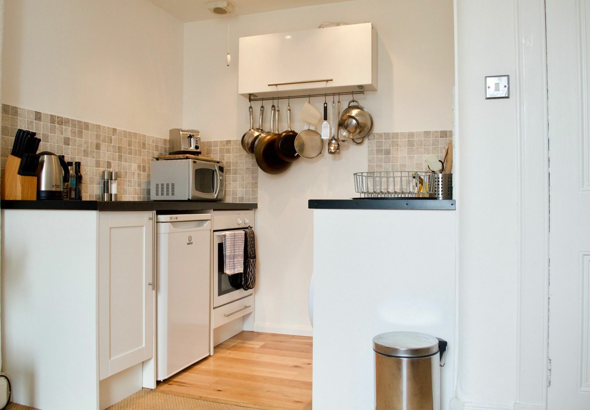 Apartment 1 Bedroom Flat In Meadowbank Edinburgh