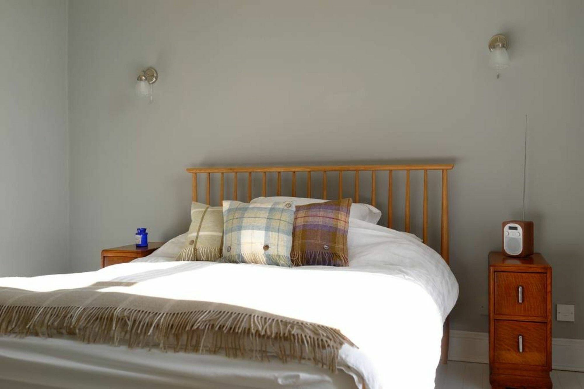 3 Bedroom Flat In Duddingston Village Apartment *