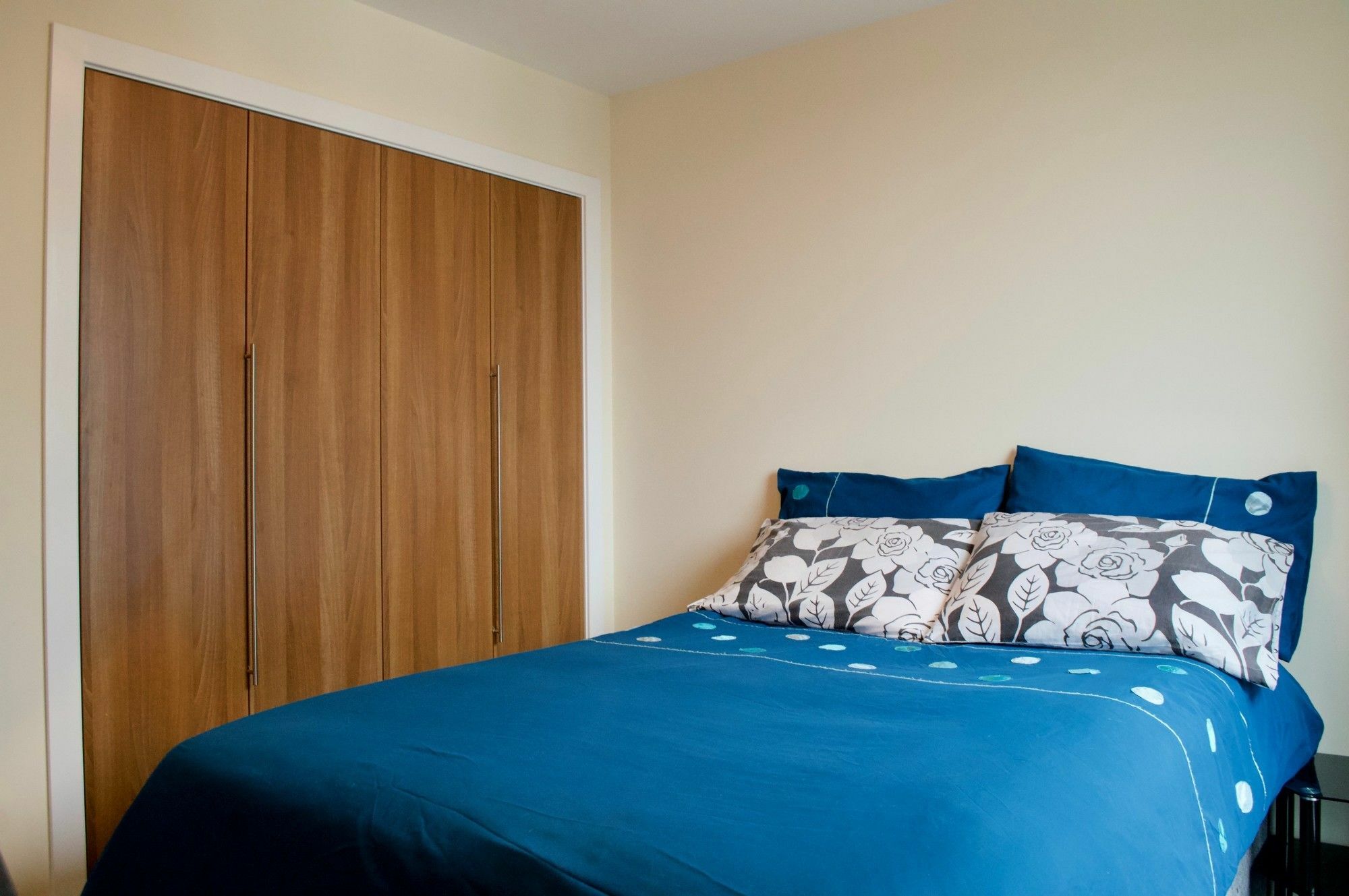 Apartment Large And Modern 2 Bed 2 Bath