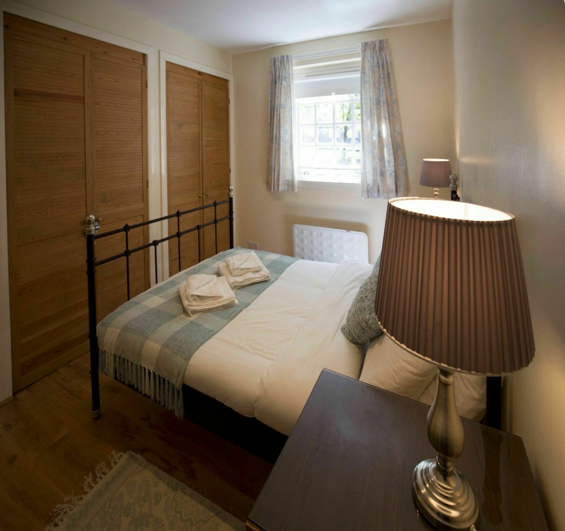 Apartment 2 Bedroom Meadows Flat Sleeps 4