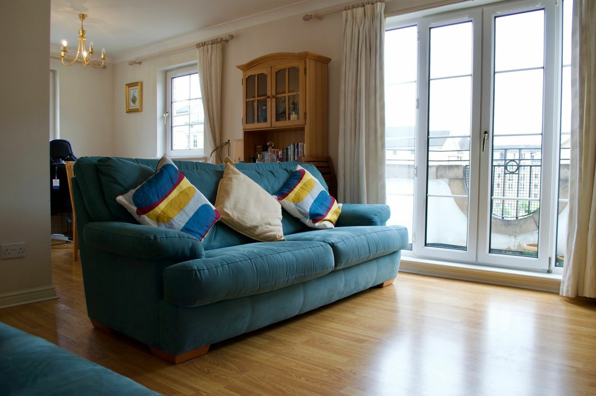 Apartment Bright 1 Bedroom In