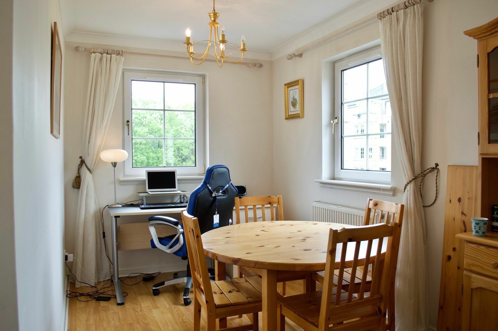 Bright 1 Bedroom In * Edinburgh