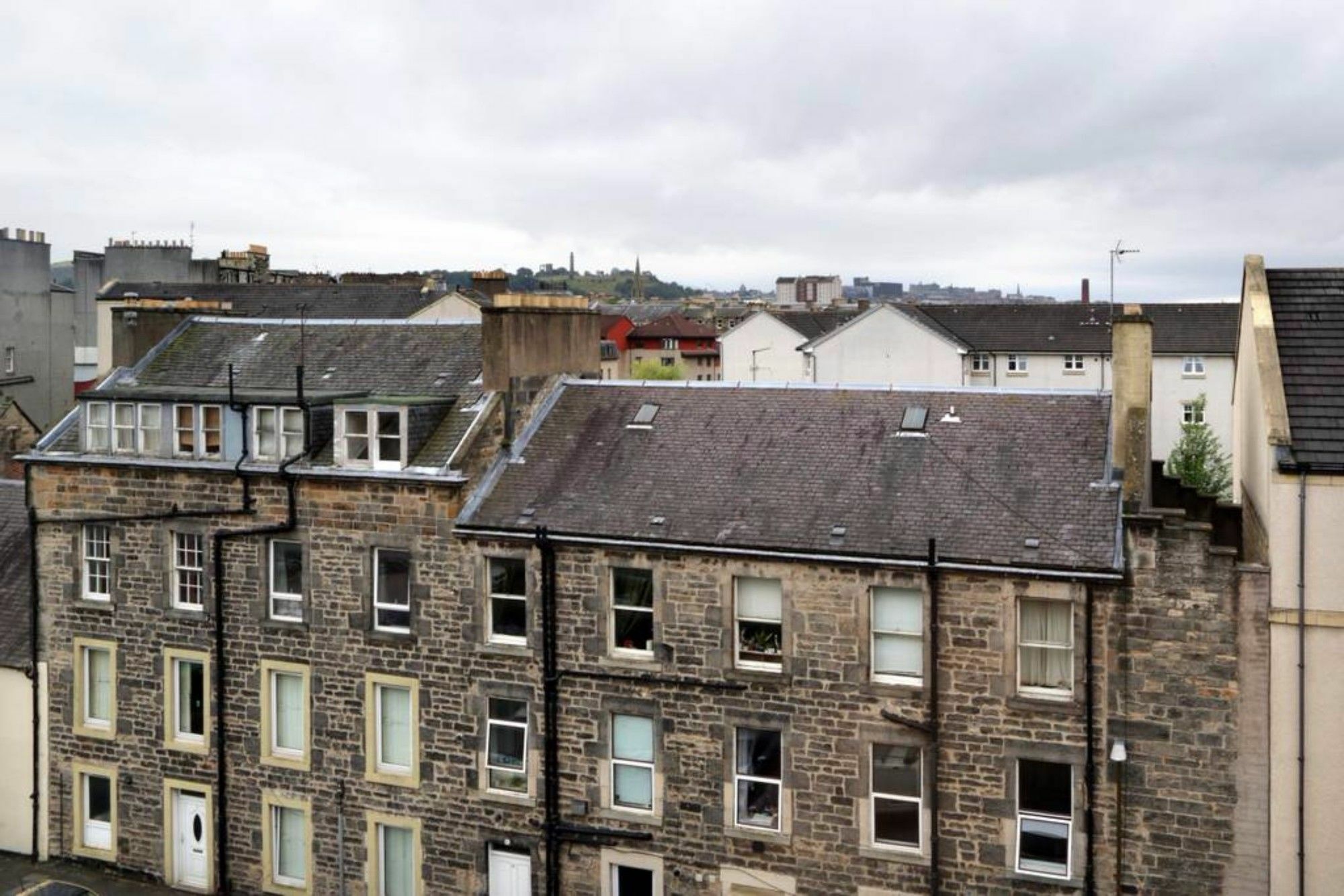 2 Bedroom Off Leith Walk Sleeps 5