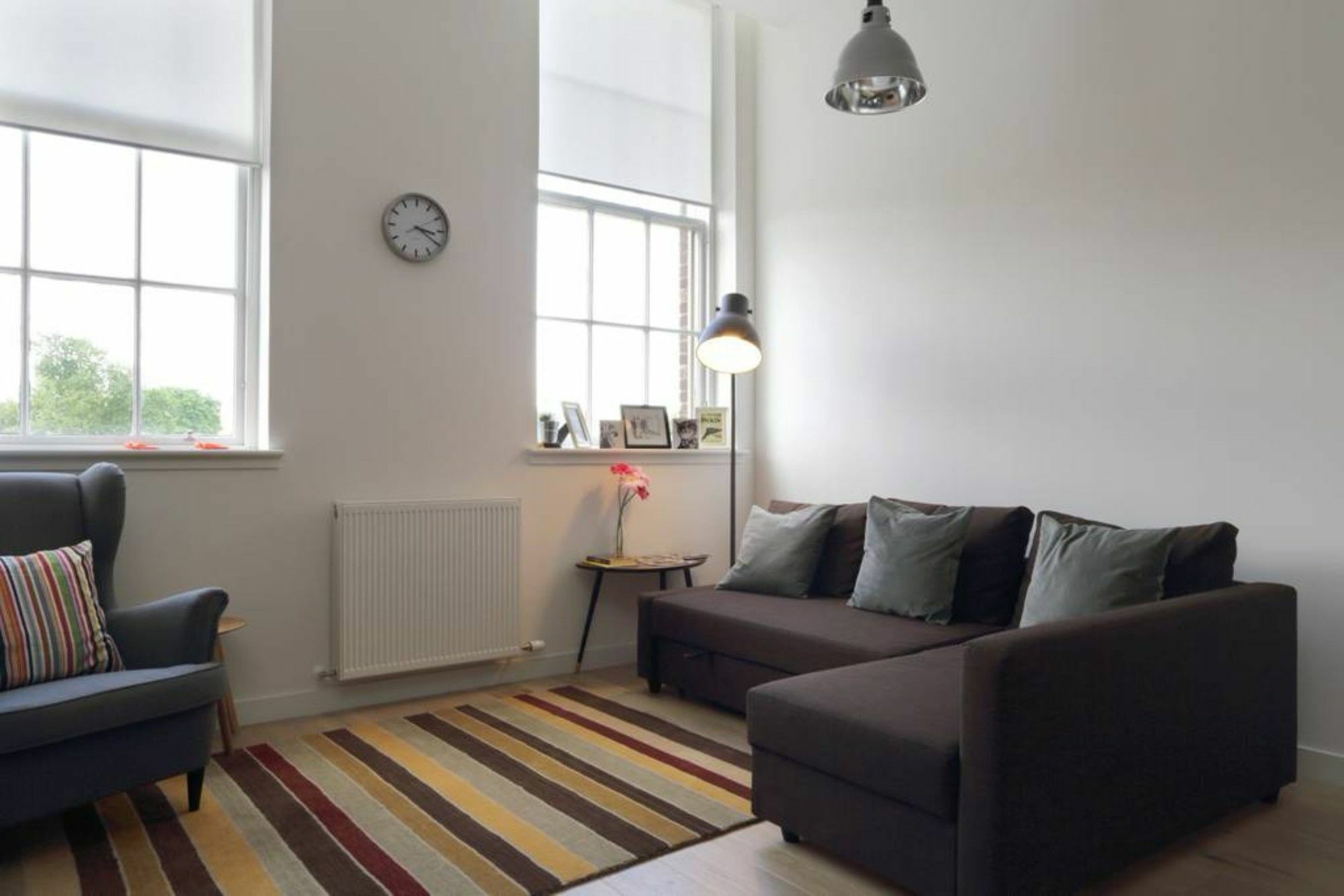 Spacious 2 Bedroom Loft In Converted School! Apartment Edinburgh