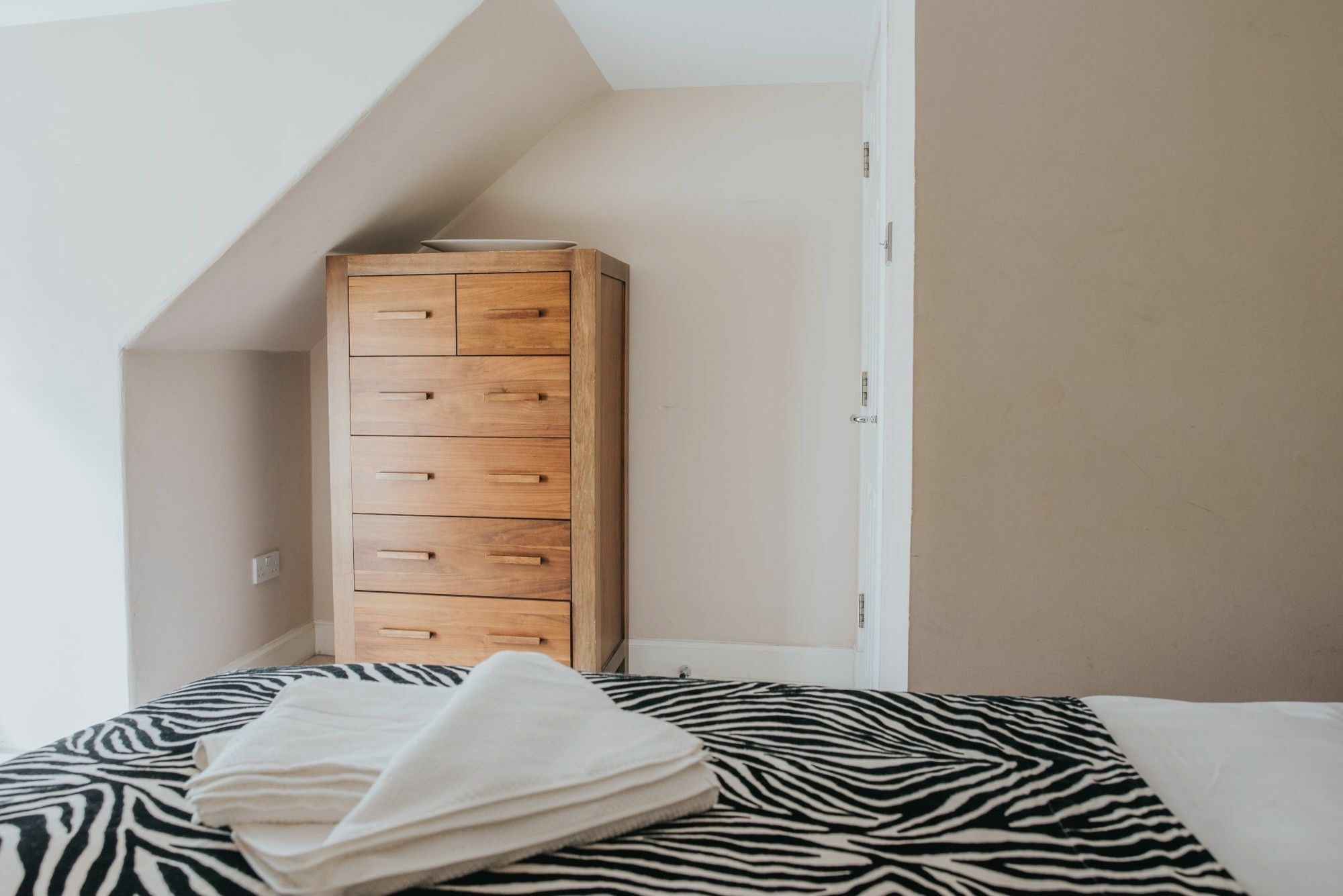 Reizand Apartments, Young St Apartment Edinburgh