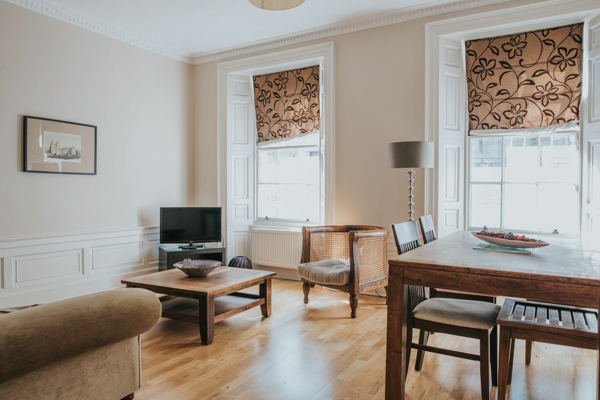 Reizand Apartments, Young St Edinburgh