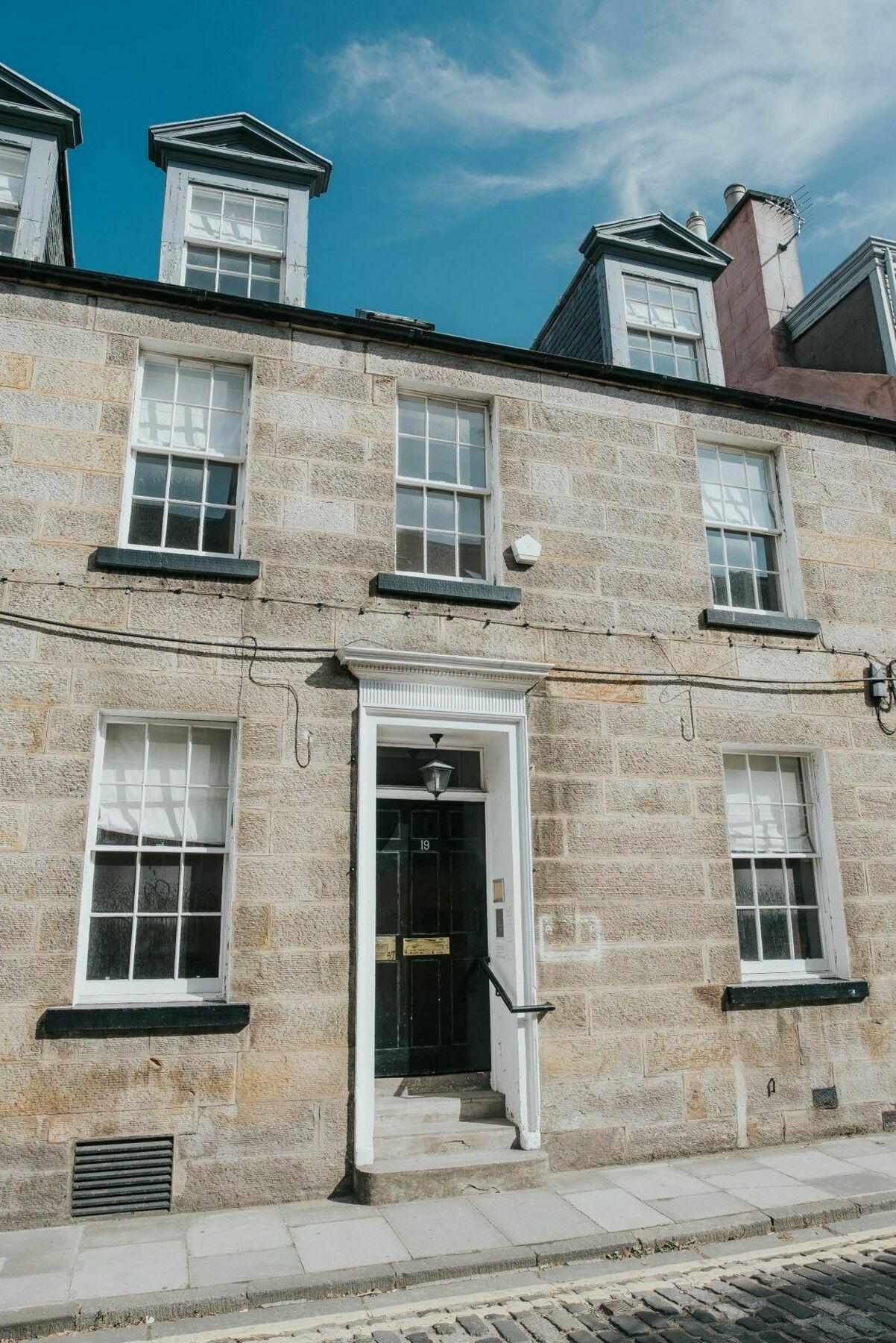 Reizand Apartments, Young St Edinburgh