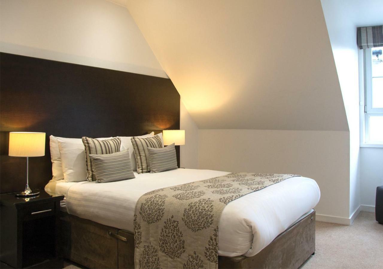 Fountain Court - Grove Executive