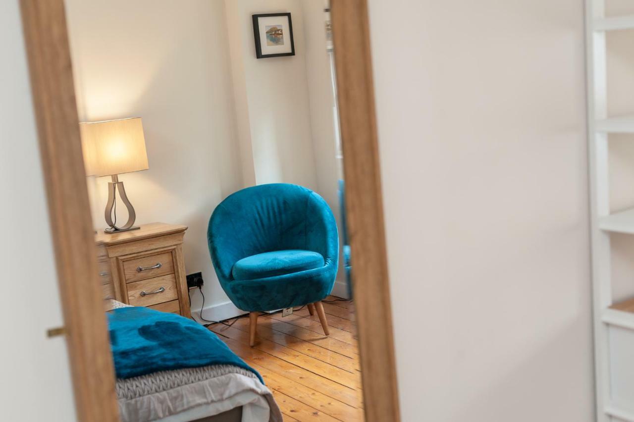 Royal Mile 2 Bedroom Next To The Castle Apartment *
