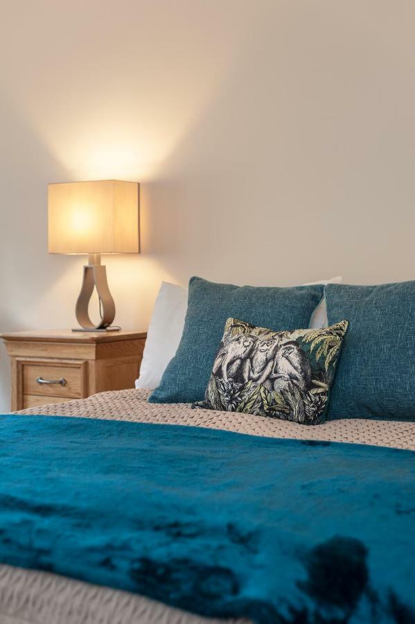 Royal Mile 2 Bedroom Next To The Castle Apartment Edinburgh