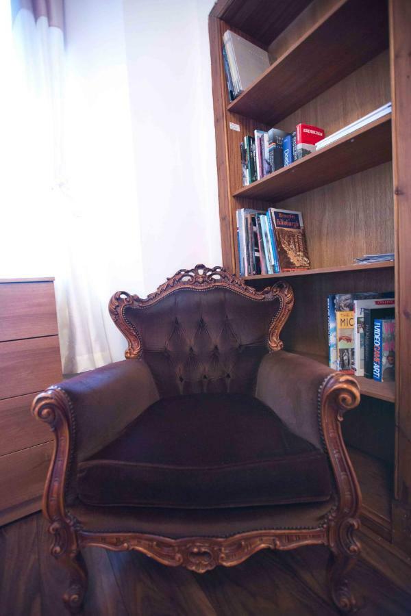 Spacious Over Two Floors Apartment *