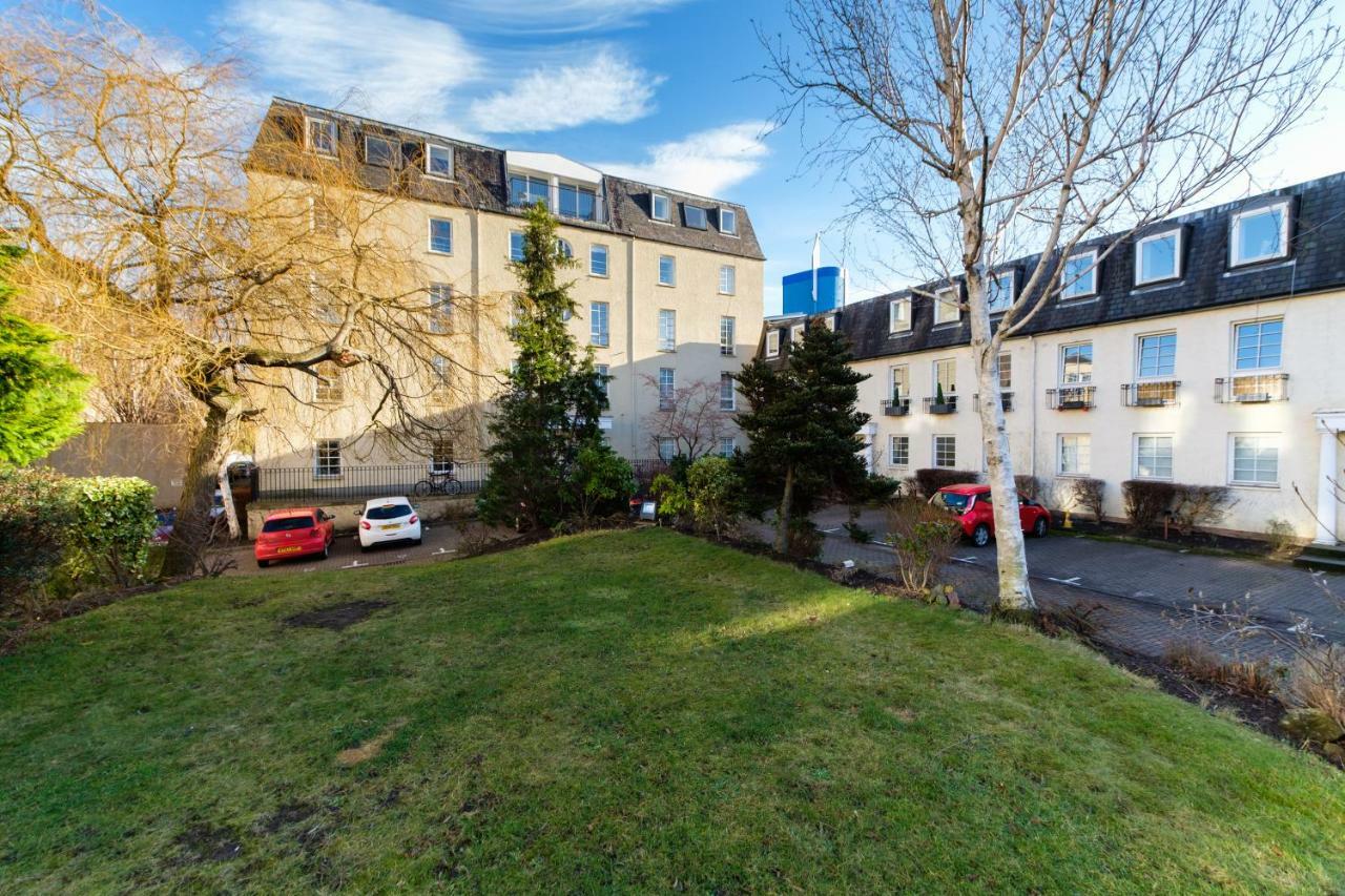 Central Penthouse With Pool EDI