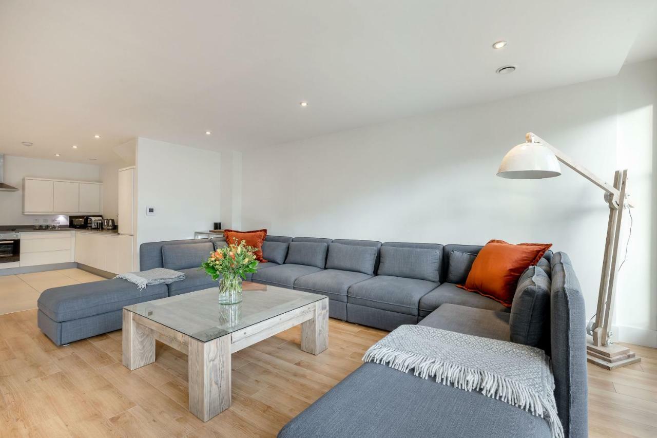 Shandwick Penthouse Apartment *