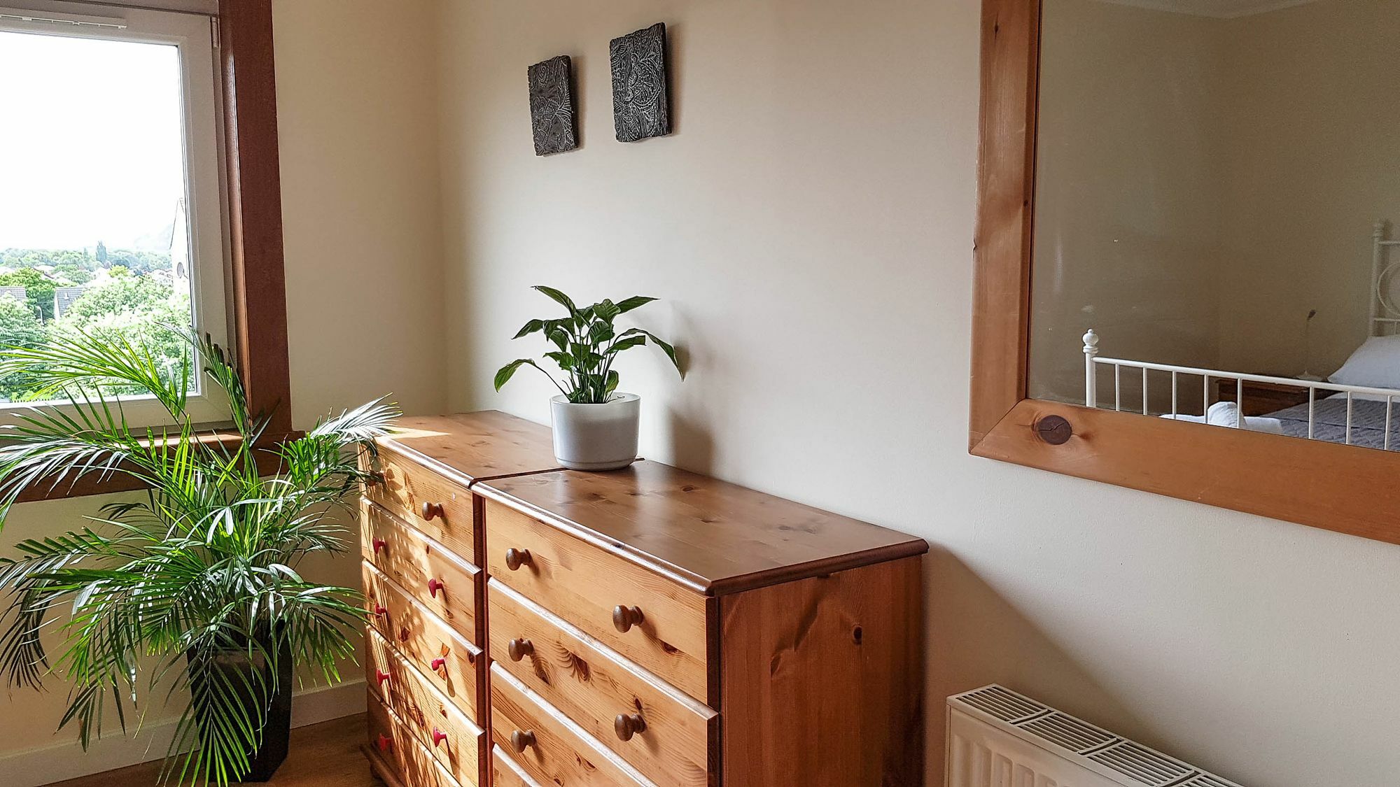Newly Refurbished Flat Free Parking Wifi Apartment *